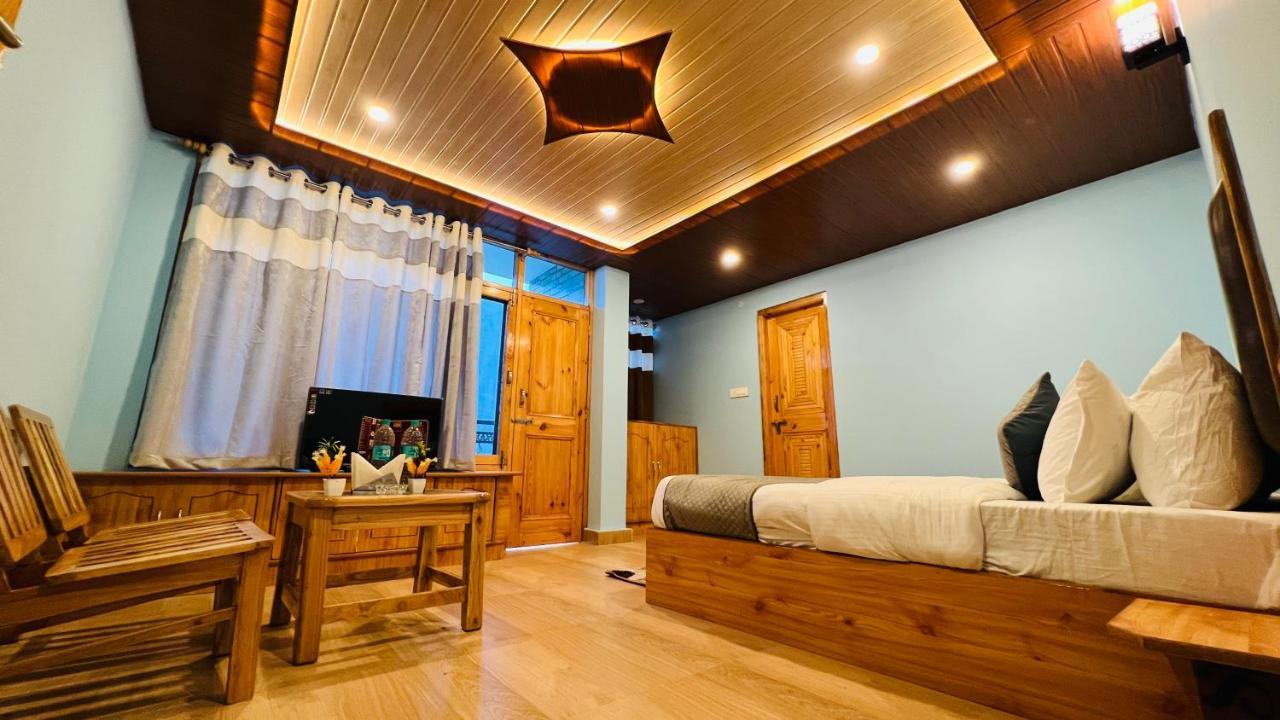 Sana Luxury Cottage, Manali Exteriör bild